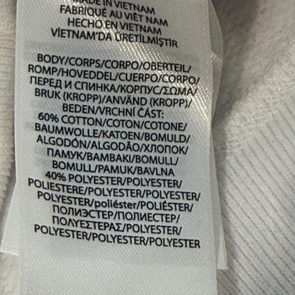 Polo by Ralph Lauren Iconic Bear Embroidered Sweatshirt - Picture 11 of 14